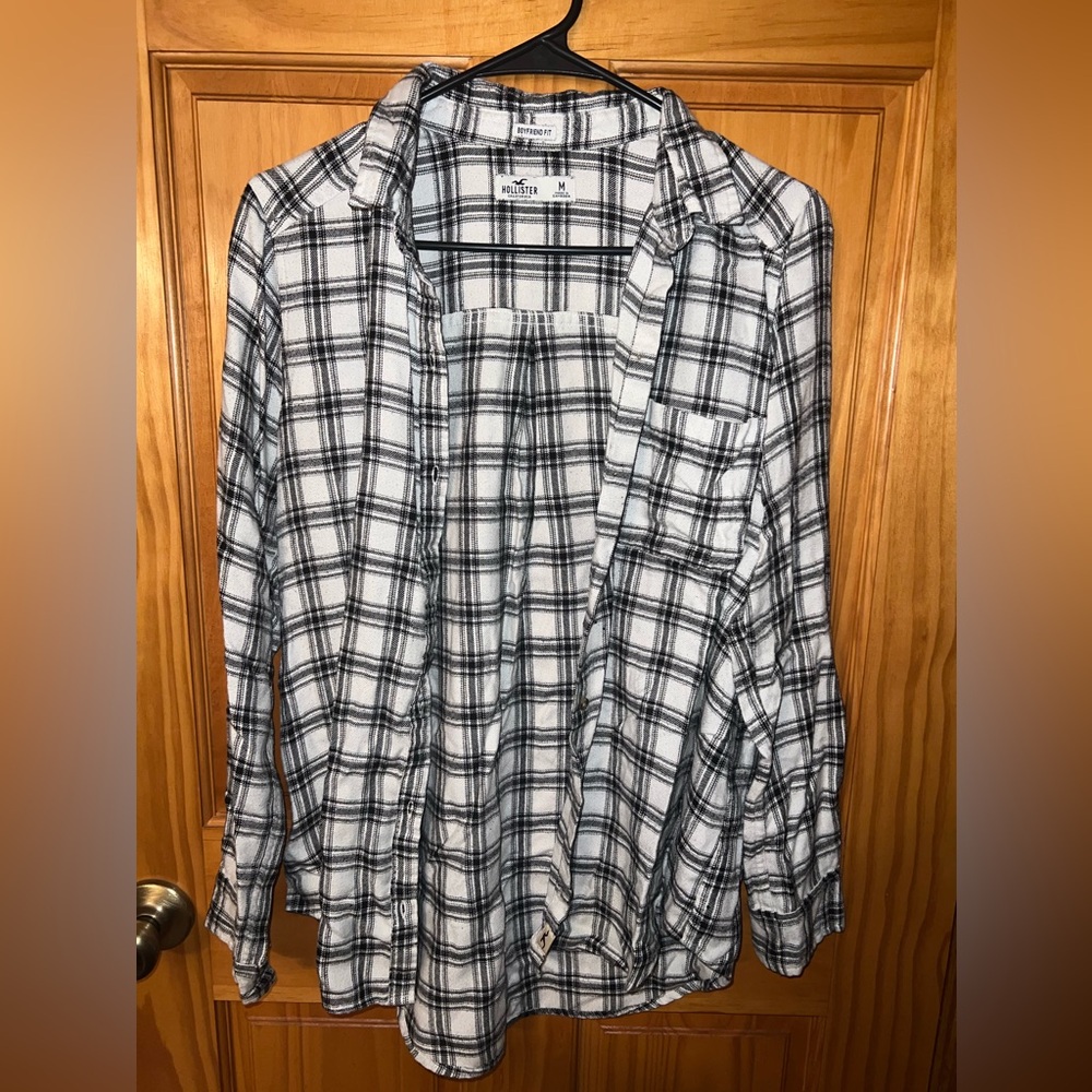 Women's plaid shirt